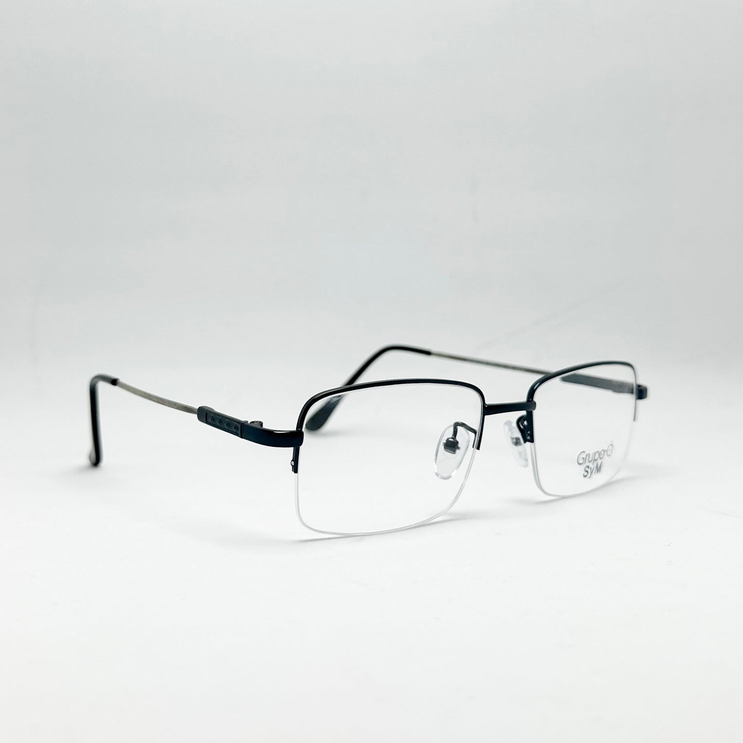 SYM1009-0595